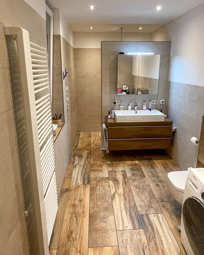 Modernes Badezimmer mit hochwertigen Armaturen