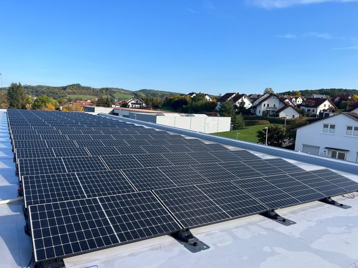 Photovoltaik-Module auf einem Hausdach